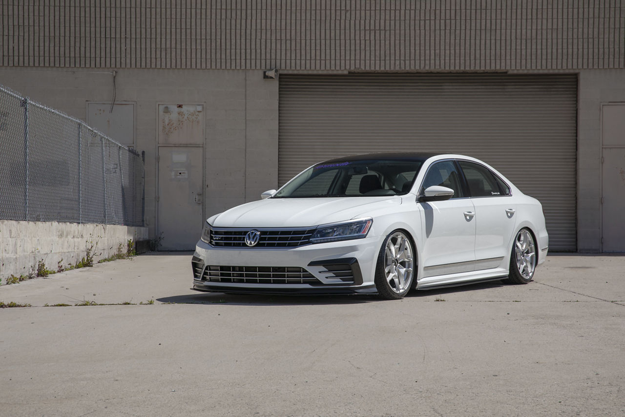 2018 Volkswagen Passat Rotiform HUR Silver Rotiform